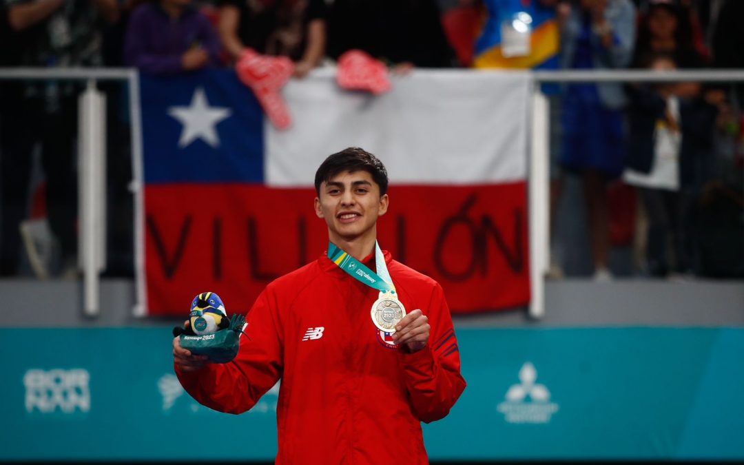 El karate promete: Enrique Villalón entrega el noveno oro para el Team Chile